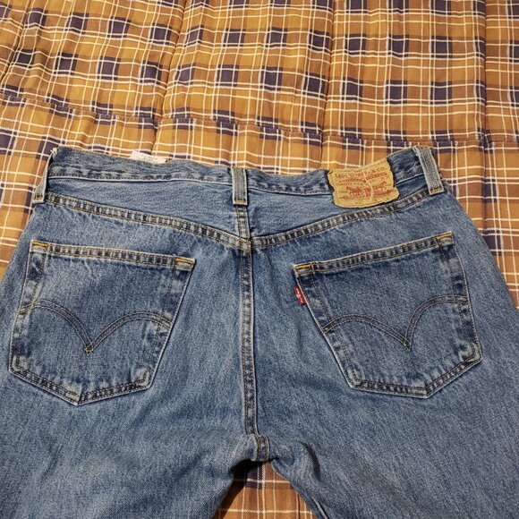 Levi's 501 Straight Leg 34x30 - Picture 3 of 8